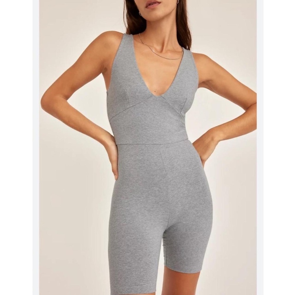 Aritzia Babaton Grey Bodysuit XS